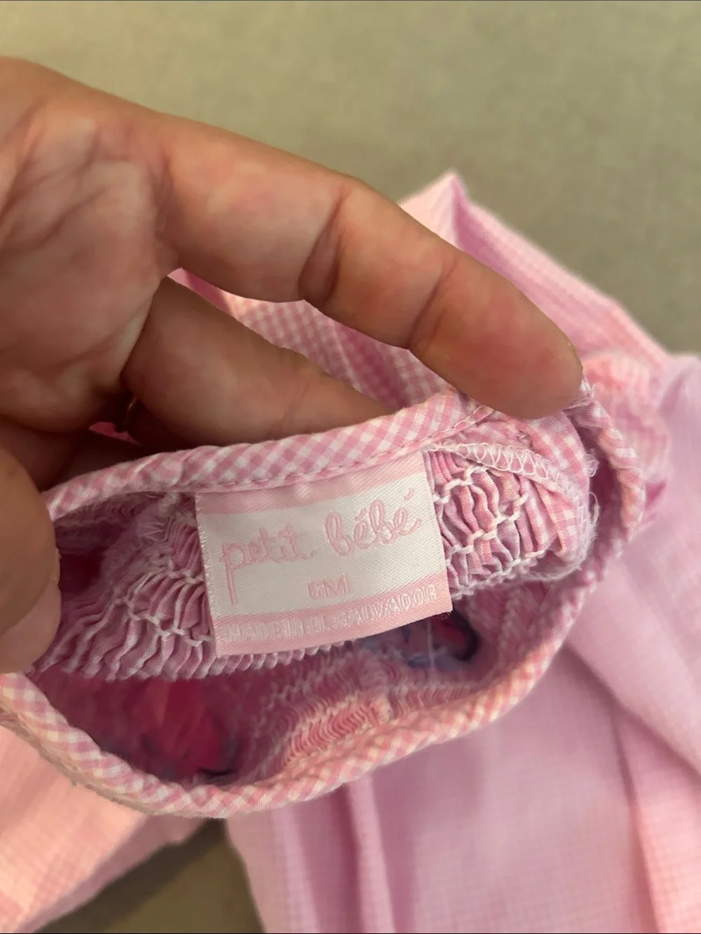 petit bébé Pink Baby Smocked Elephant Romper